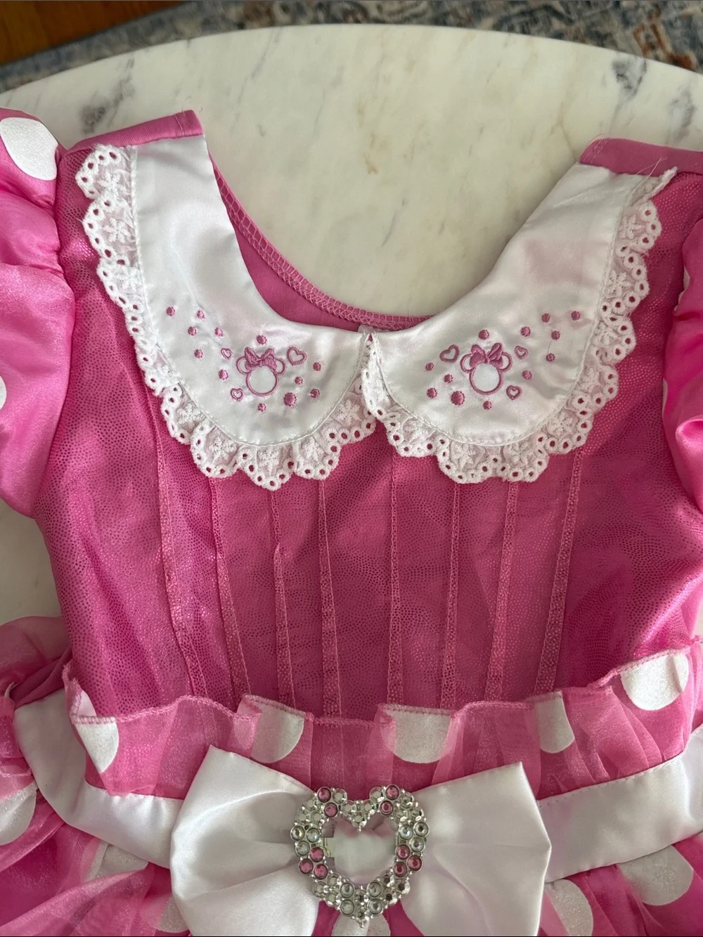Disney Minnie Mouse costume w/ Gloves